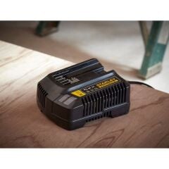 Stanley SFMCB14 FATMAX® V20 18V 4A Şarj Cihazı