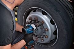 Bosch Professional GDS 18V-1050 H Akülü Darbeli Somun Sıkma