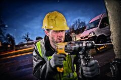 Dewalt D25133K 800W 26MM 3.0J SDS-PLUS Pnömatik Matkap