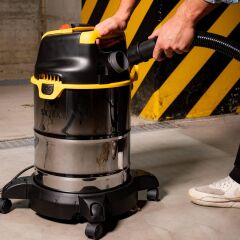 Stanley SXVC30XTDE 1600 W 30 LT Islak/Kuru Elektrikli Süpürge
